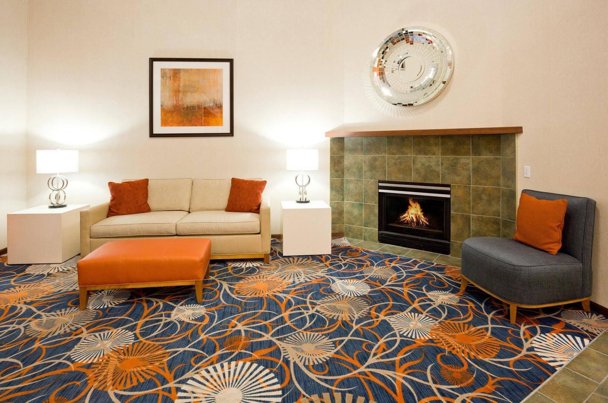 Spark By Hilton La Crosse Onalaska Bagian luar foto